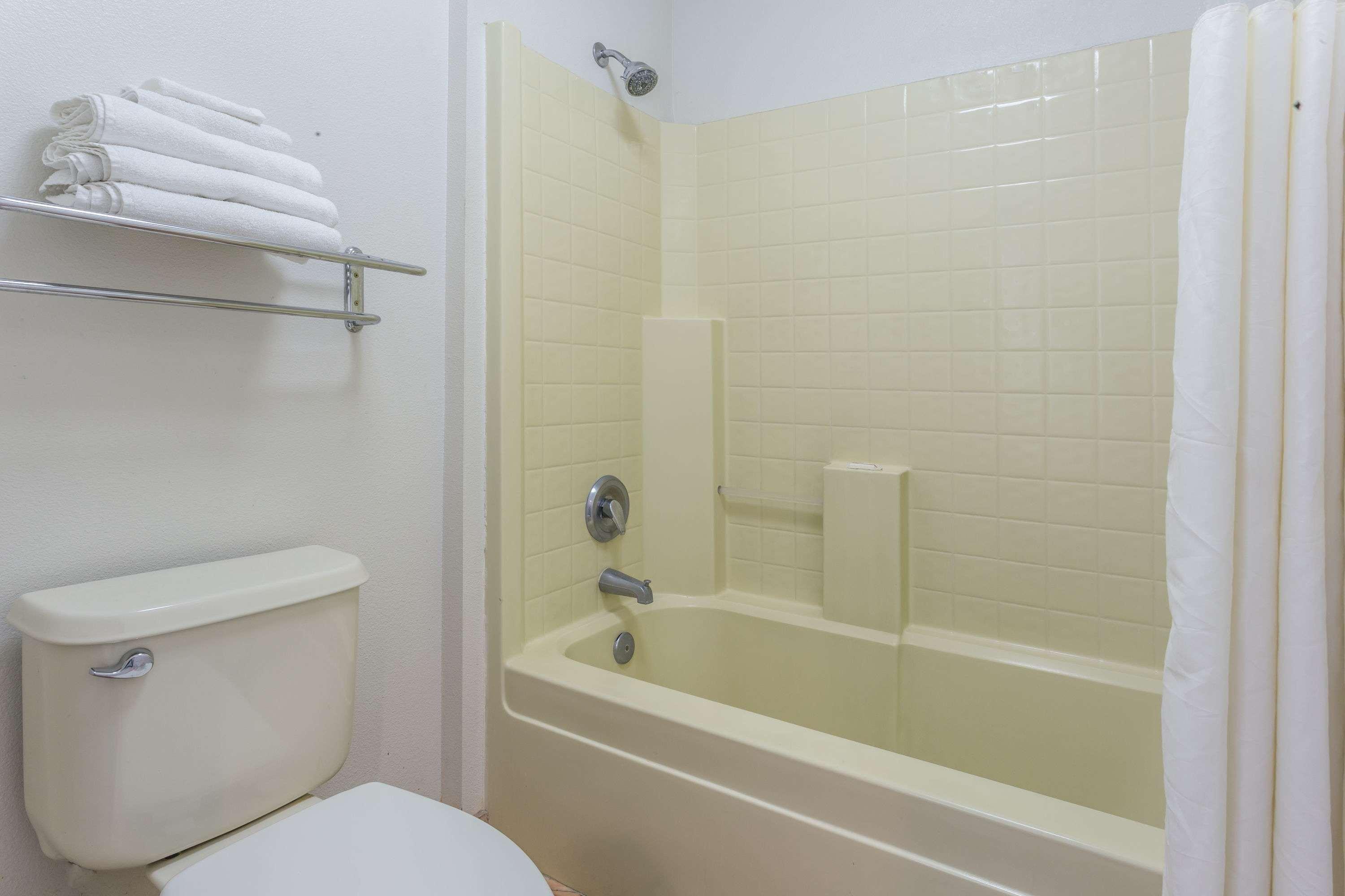 Yosemite Parkway Hotel Мърсед Екстериор снимка
